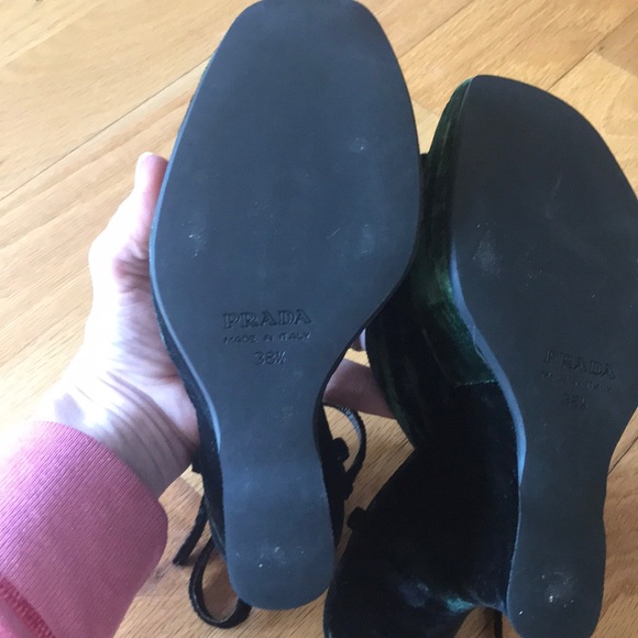 Prada crushed velvet wedges - Picture 6 of 8